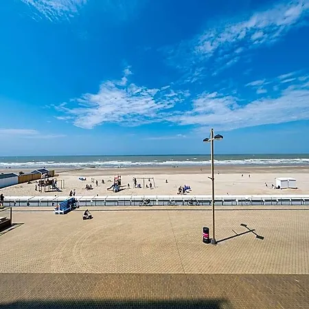 With 3 Bedrooms And Sea View أوستيند