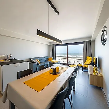 With 3 Bedrooms And Sea View أوستيند